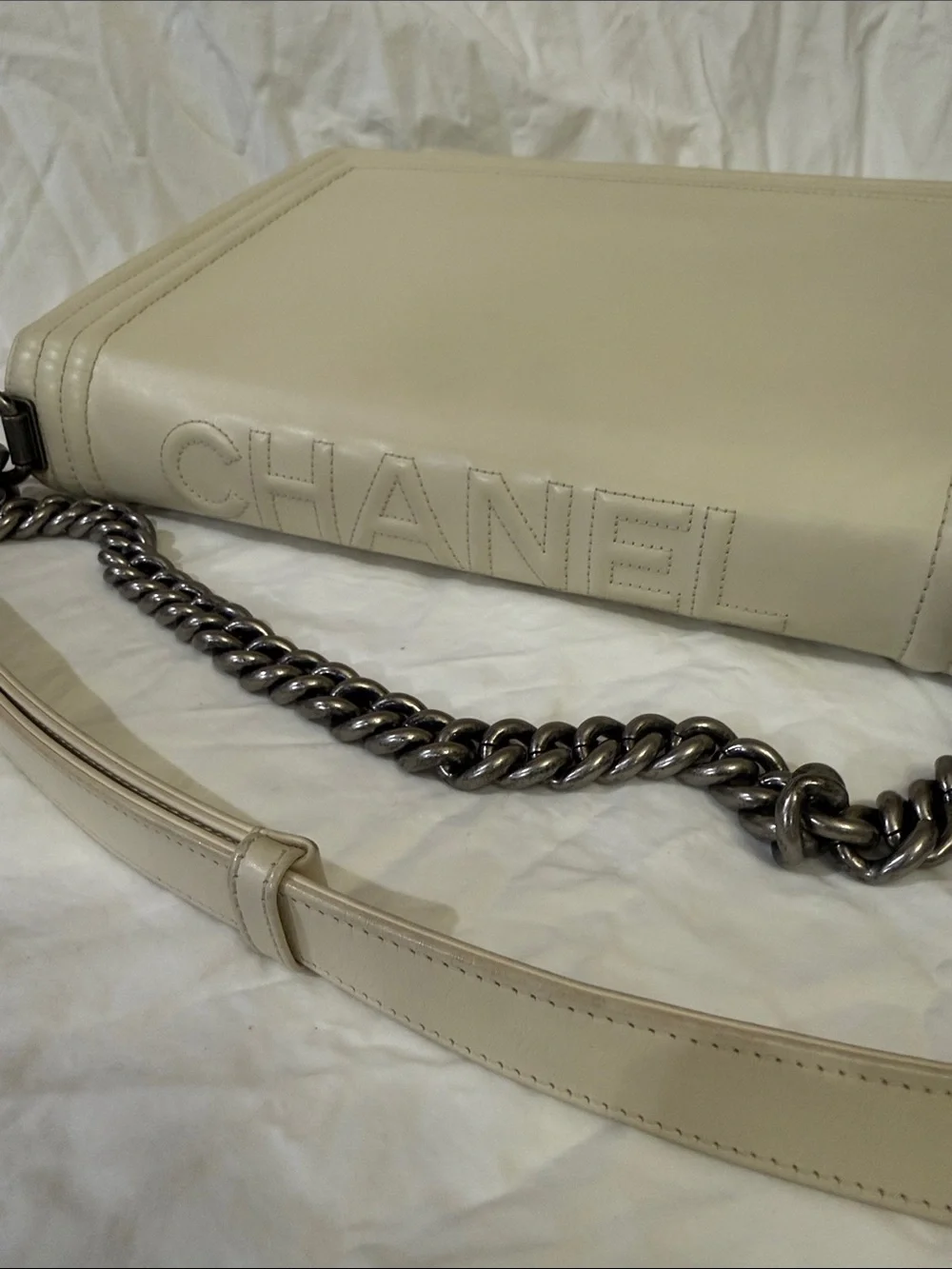 CHANEL authentic xl